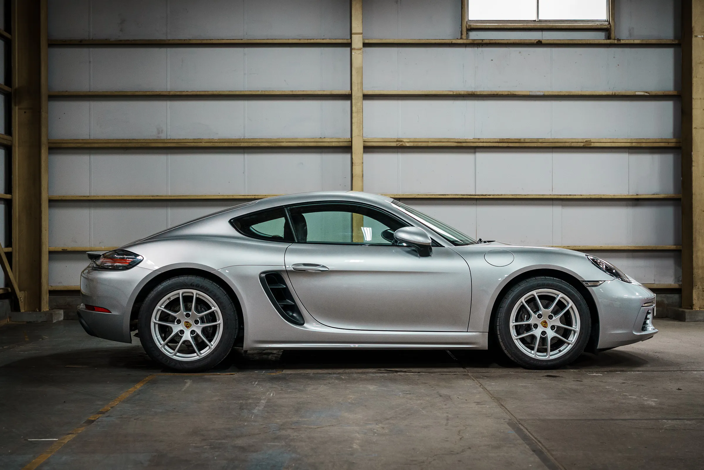 Porsche 718 Cayman